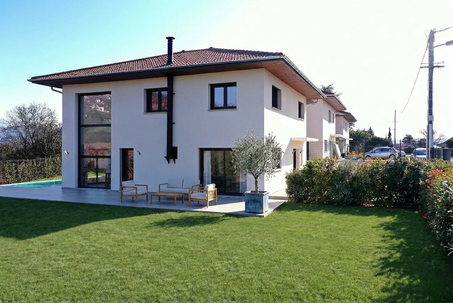Maison neuve après ajout virtuel de pelouse et de plantations