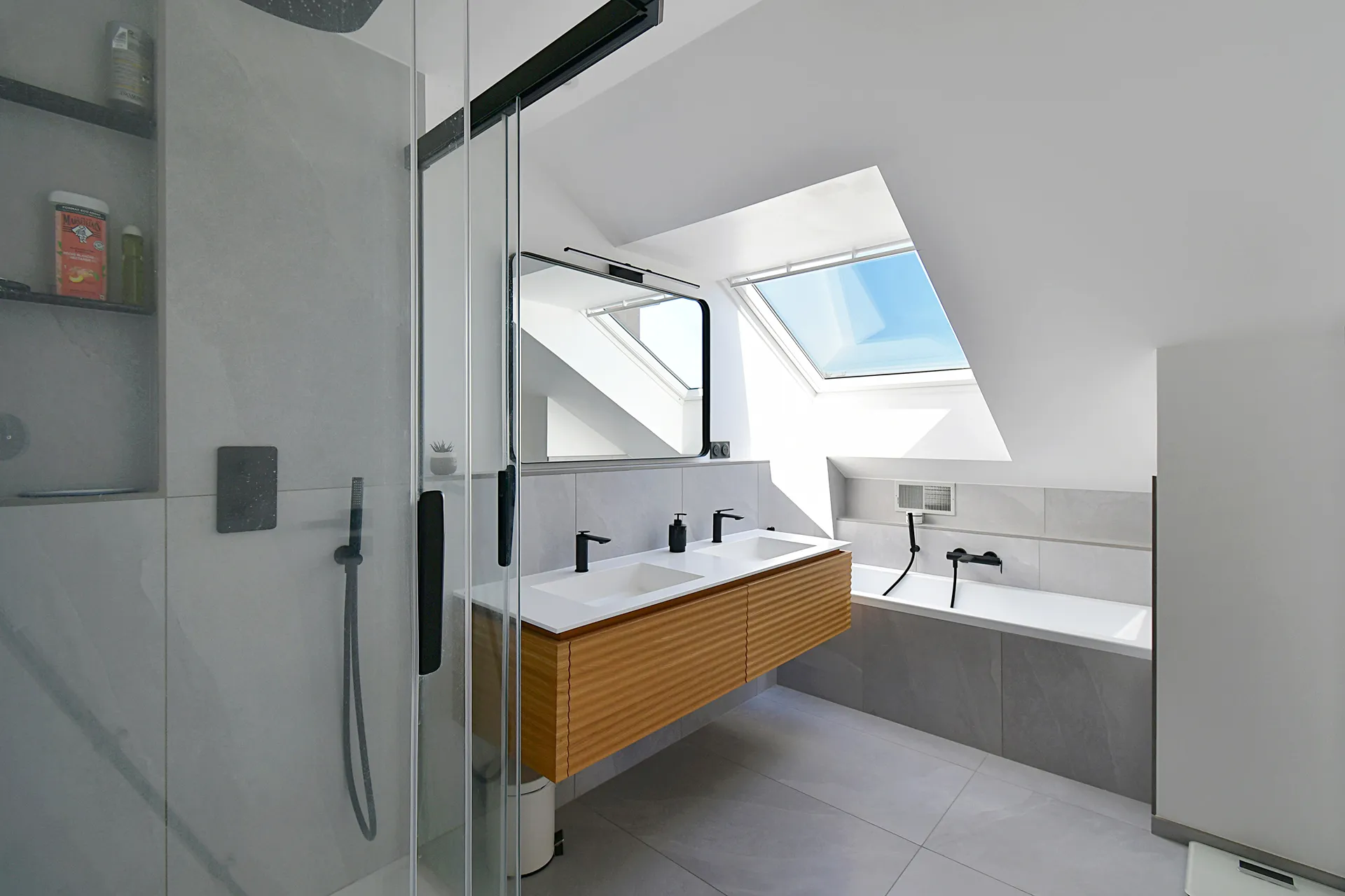 Salle de bain photographiée en HDR